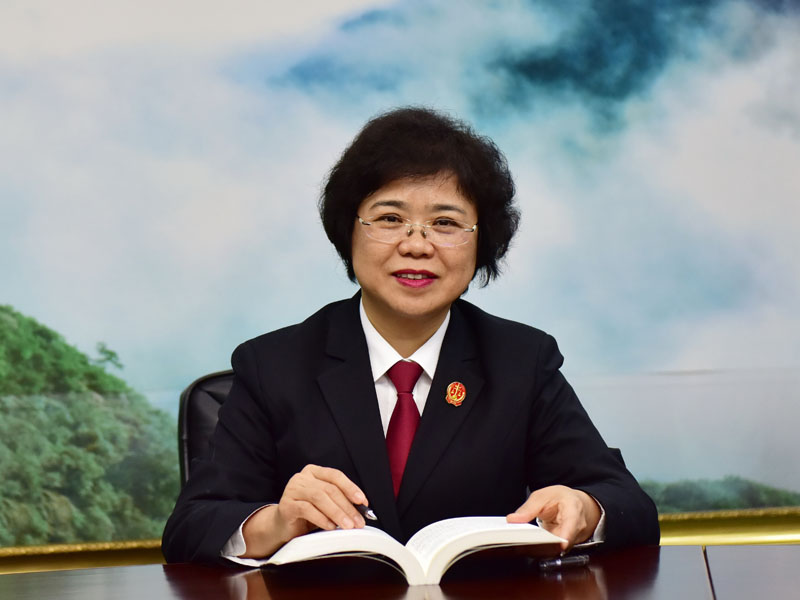 丹東中院黨組書記,、院長王玉硯