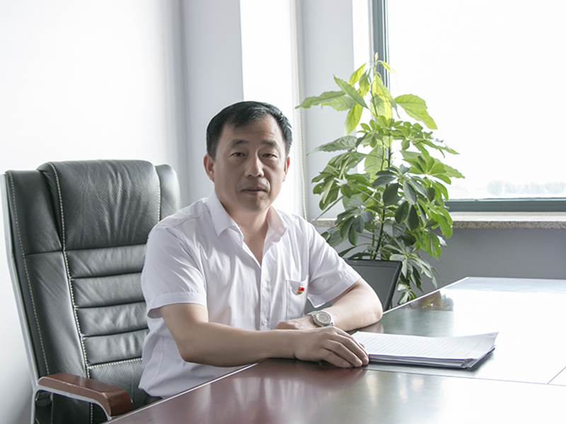 盤(pán)錦市綜治辦副主任 趙振昌