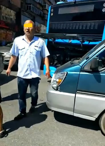 被打傷的公交車(chē)司機(jī)