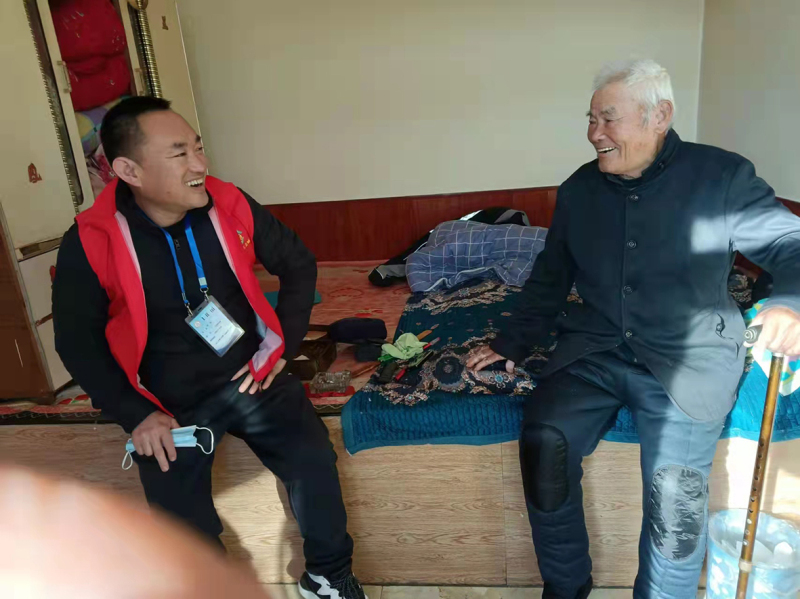 上門了解群眾需求,。