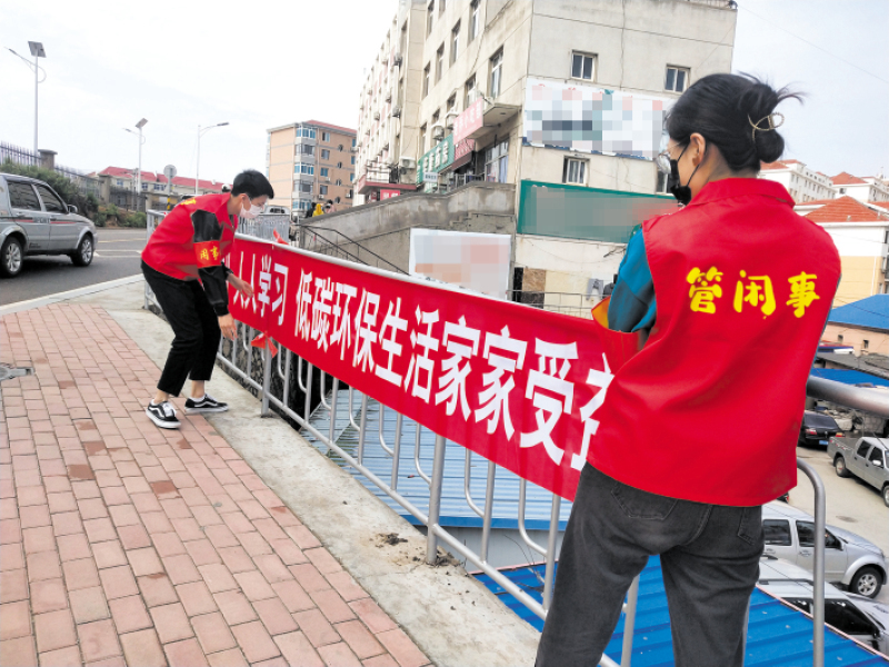 “閑事佬”在社區(qū)服務(wù),。