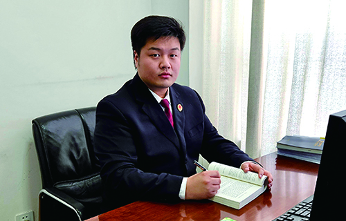 牛宏博
